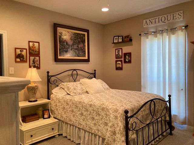 142 Hickory Valley Lane, Waco, TX 76705