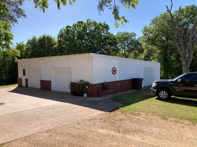 142 Hickory Valley Lane, Waco, TX 76705