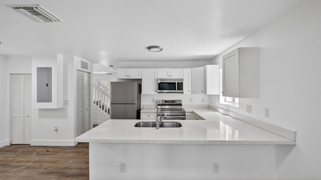 2902 NW 44th Street, Miami, FL 33142