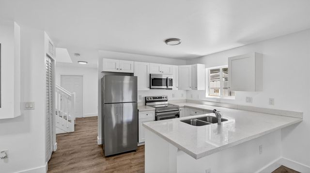 2902 NW 44th Street, Miami, FL 33142