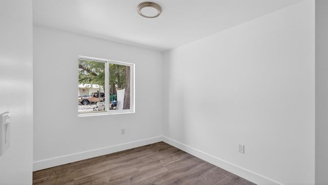2902 NW 44th Street, Miami, FL 33142