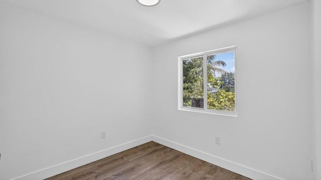 2902 NW 44th Street, Miami, FL 33142