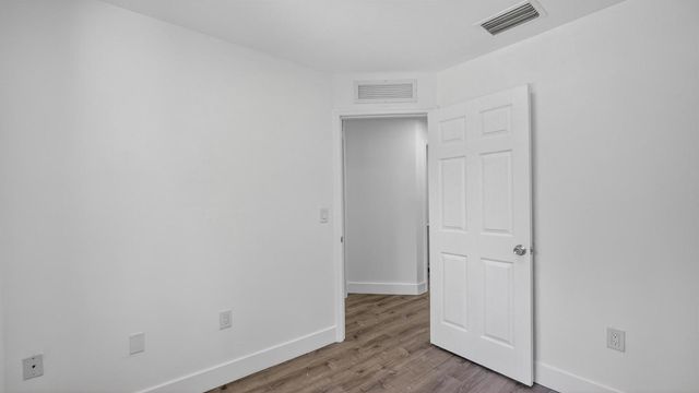 2902 NW 44th Street, Miami, FL 33142