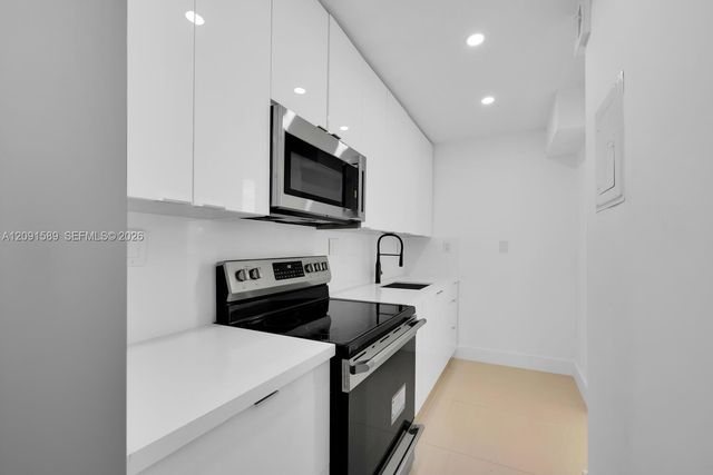 1000 West Avenue 301, Miami Beach, FL 33139
