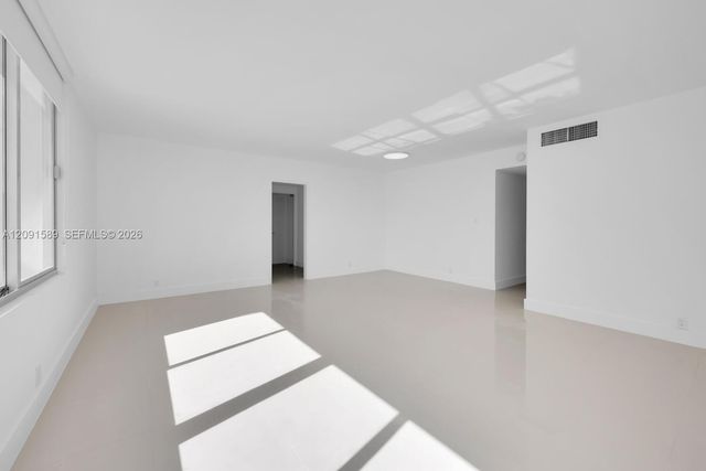 1000 West Avenue 301, Miami Beach, FL 33139
