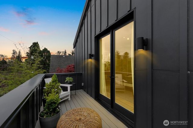 7421 Bagley Avenue N, Seattle, WA 98103