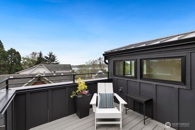 7421 Bagley Avenue N, Seattle, WA 98103