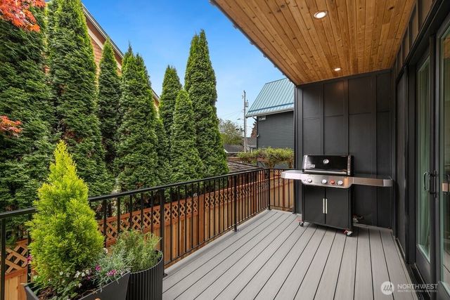 7421 Bagley Avenue N, Seattle, WA 98103