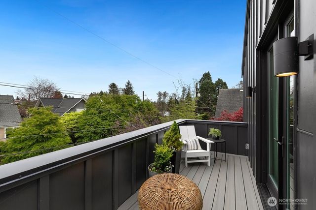 7421 Bagley Avenue N, Seattle, WA 98103