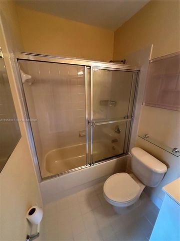 2718 SW 82nd Ave 104, Miramar, FL 33025