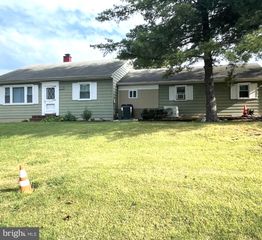 1564 SULPHUR SPRING RD, Halethorpe, MD 21227