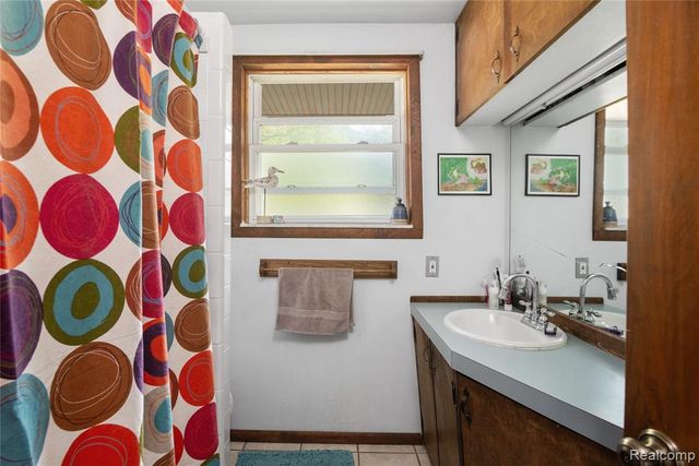 15116 Charluene Drive, Fenton, MI 48430