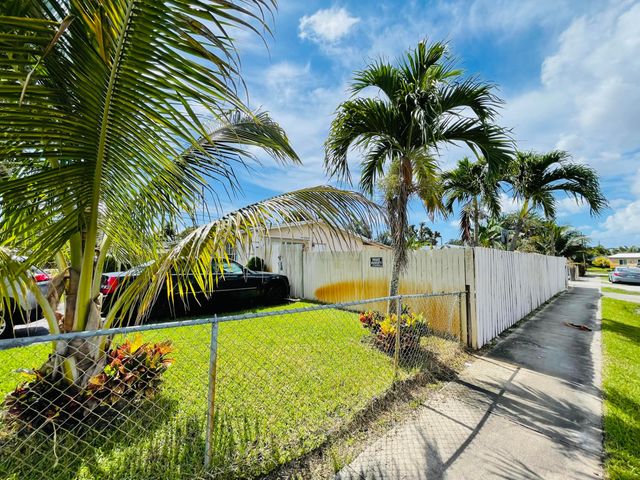 3480 NW 18th Street, Lauderhill, FL 33311