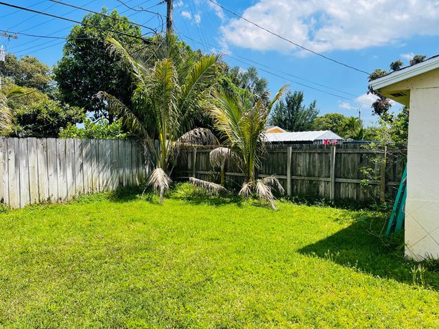 3480 NW 18th Street, Lauderhill, FL 33311