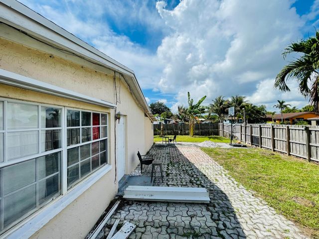 3480 NW 18th Street, Lauderhill, FL 33311