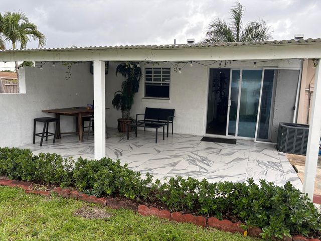 3480 NW 18th Street, Lauderhill, FL 33311