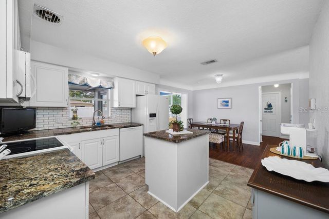 6752 31ST TERRACE N, St Petersburg, FL 33710