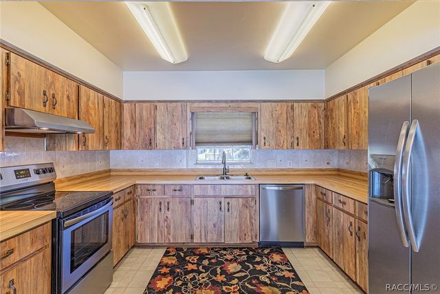 1105 S Waterview Drive, Inverness, FL 34450