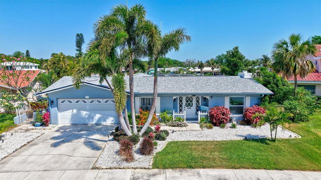 563 LEWIS BOULEVARD SE, St Petersburg, FL 33705
