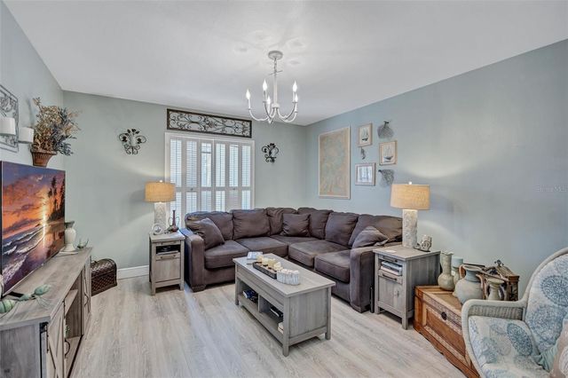 563 LEWIS BOULEVARD SE, St Petersburg, FL 33705