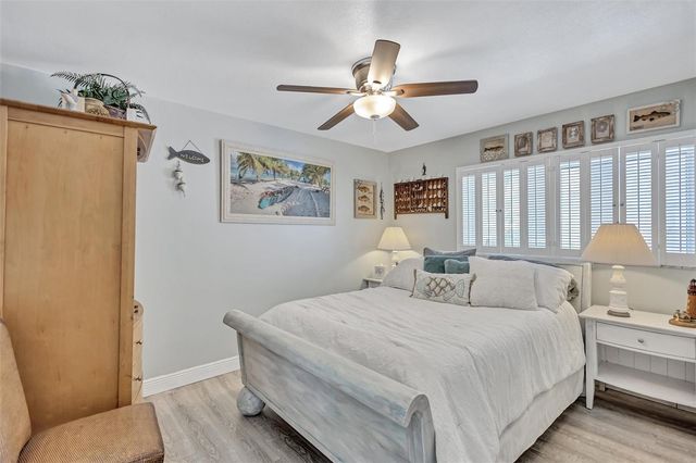 563 LEWIS BOULEVARD SE, St Petersburg, FL 33705