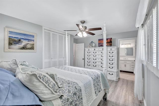 563 LEWIS BOULEVARD SE, St Petersburg, FL 33705