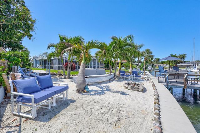 563 LEWIS BOULEVARD SE, St Petersburg, FL 33705