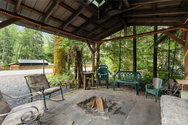 146 Paradise Drive, Ashford, WA 98304