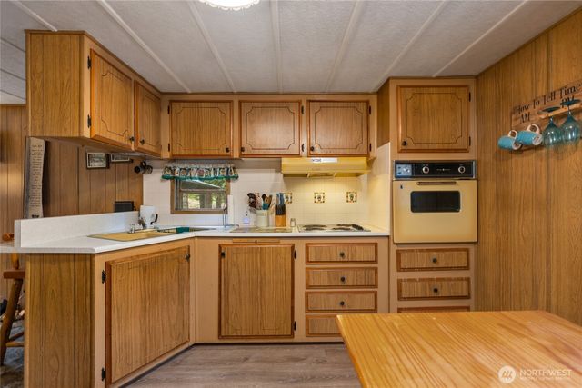 146 Paradise Drive, Ashford, WA 98304