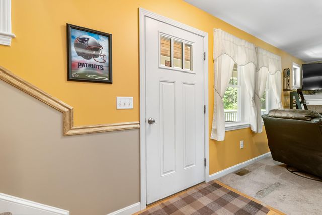 33 Cider Street, Epping, NH 03042