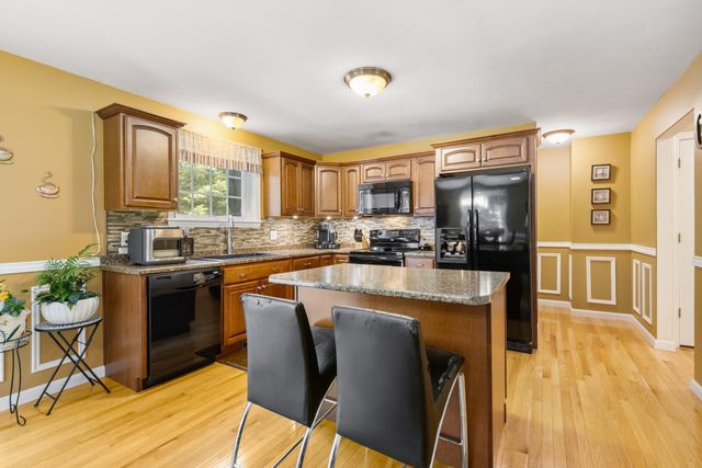 33 Cider Street, Epping, NH 03042