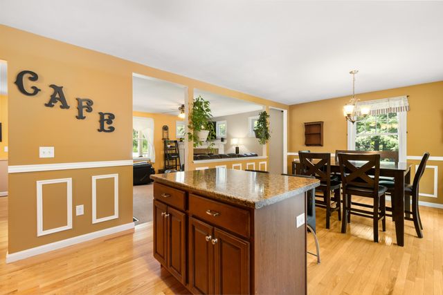 33 Cider Street, Epping, NH 03042