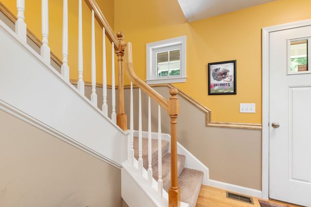 33 Cider Street, Epping, NH 03042