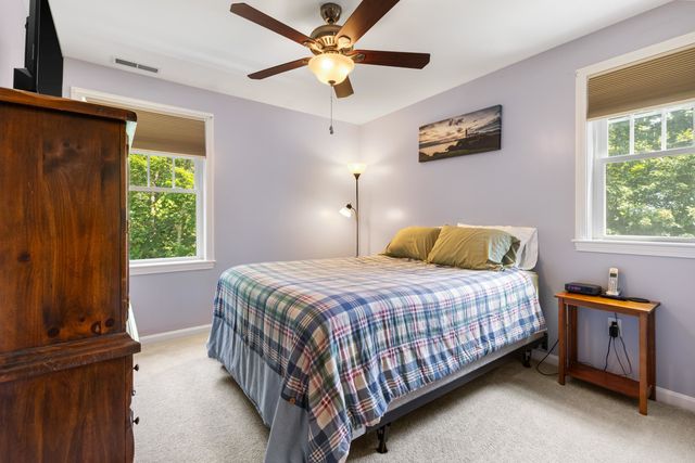 33 Cider Street, Epping, NH 03042