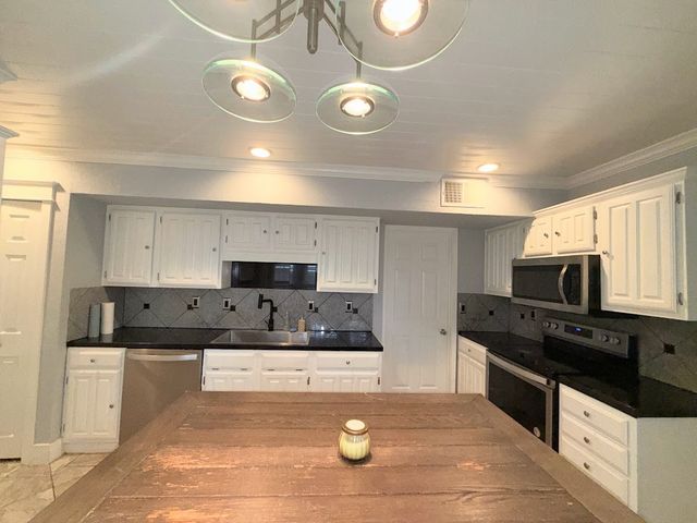 21 Brewster Court, Allen, TX 75002