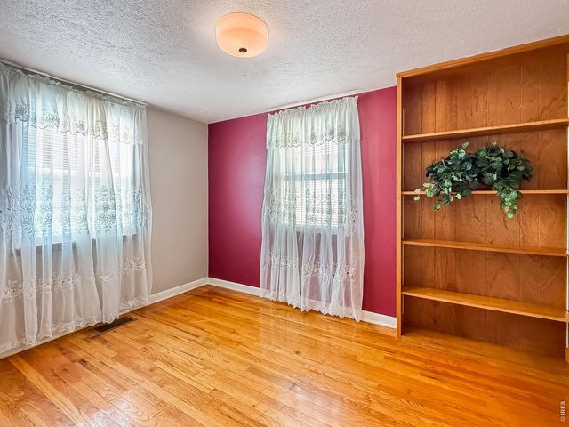 525 Cleveland St, Sterling, CO 80751