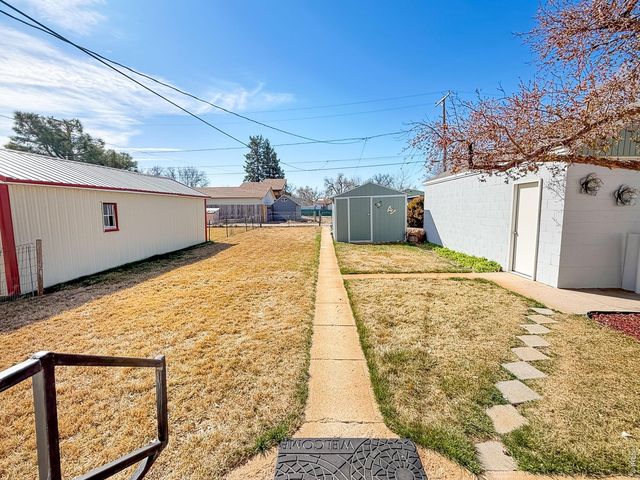 525 Cleveland St, Sterling, CO 80751