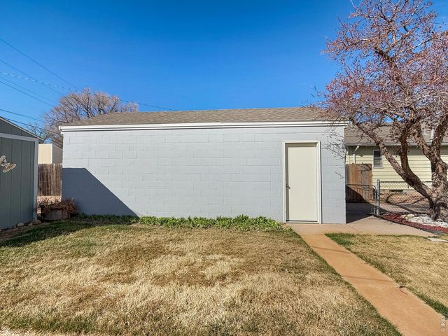 525 Cleveland St, Sterling, CO 80751