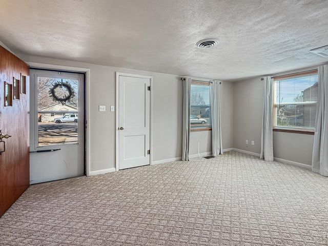 525 Cleveland St, Sterling, CO 80751