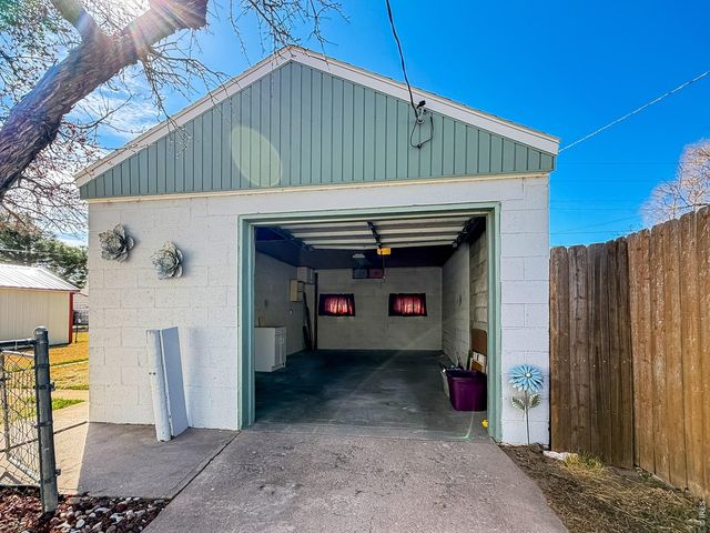 525 Cleveland St, Sterling, CO 80751