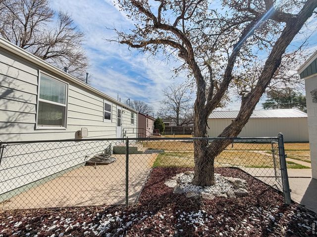 525 Cleveland St, Sterling, CO 80751