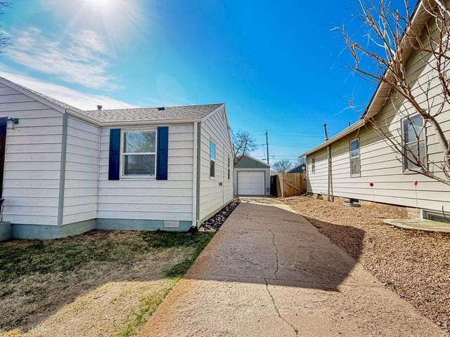 525 Cleveland St, Sterling, CO 80751