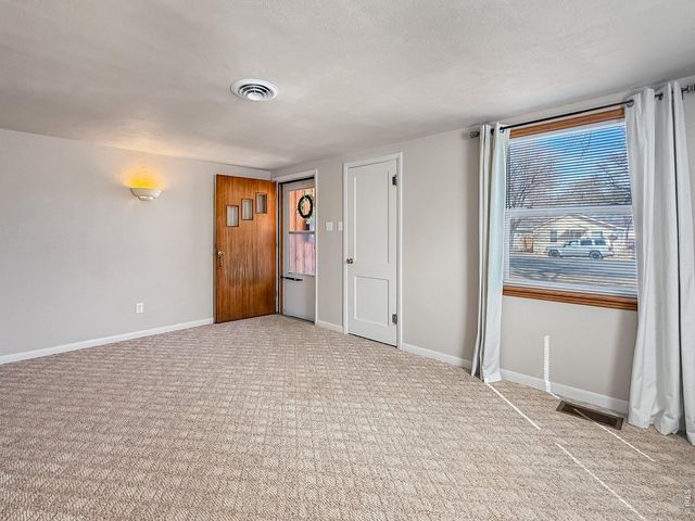 525 Cleveland St, Sterling, CO 80751