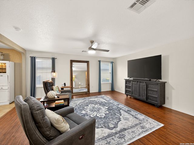 760 Fountain Gate, Schertz, TX 78108