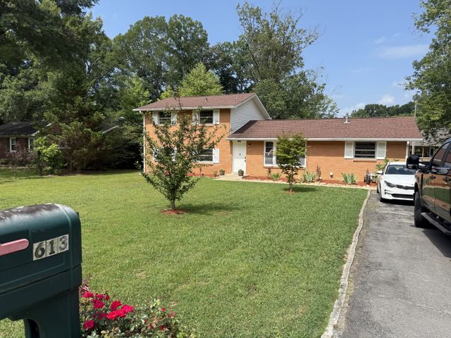 613 Cumberland Ave, Tullahoma, TN 37388