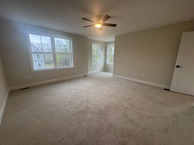 87 Kearsarge Lane, Tilton, NH 03276