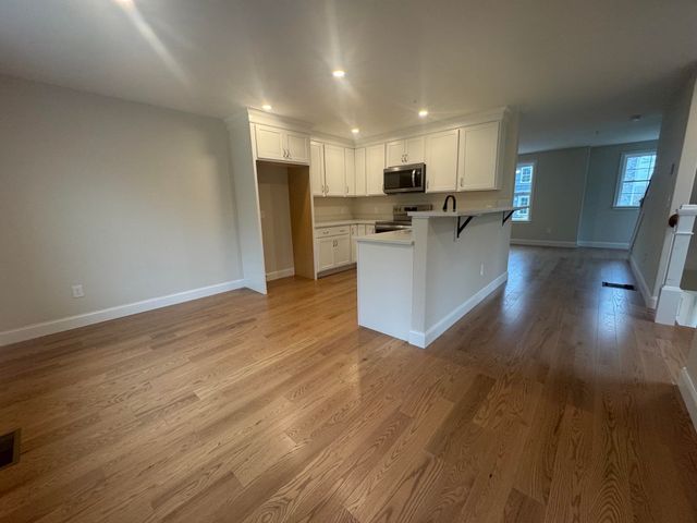 87 Kearsarge Lane, Tilton, NH 03276
