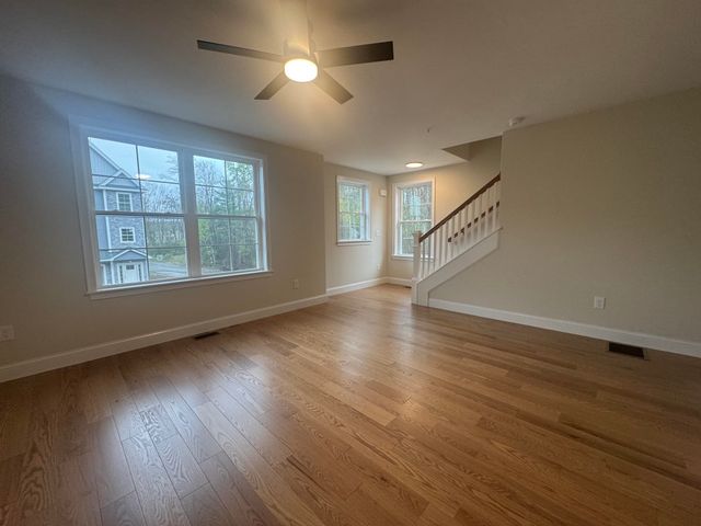 87 Kearsarge Lane, Tilton, NH 03276
