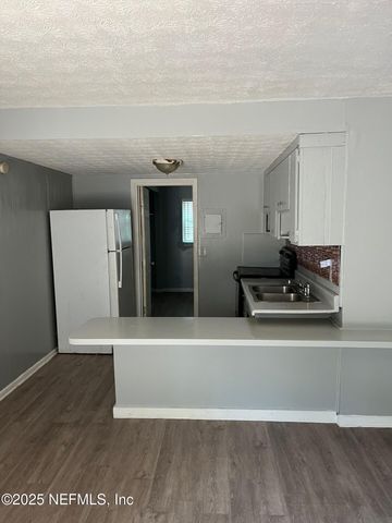 5844 JUSTINA Court, Jacksonville, FL 32277