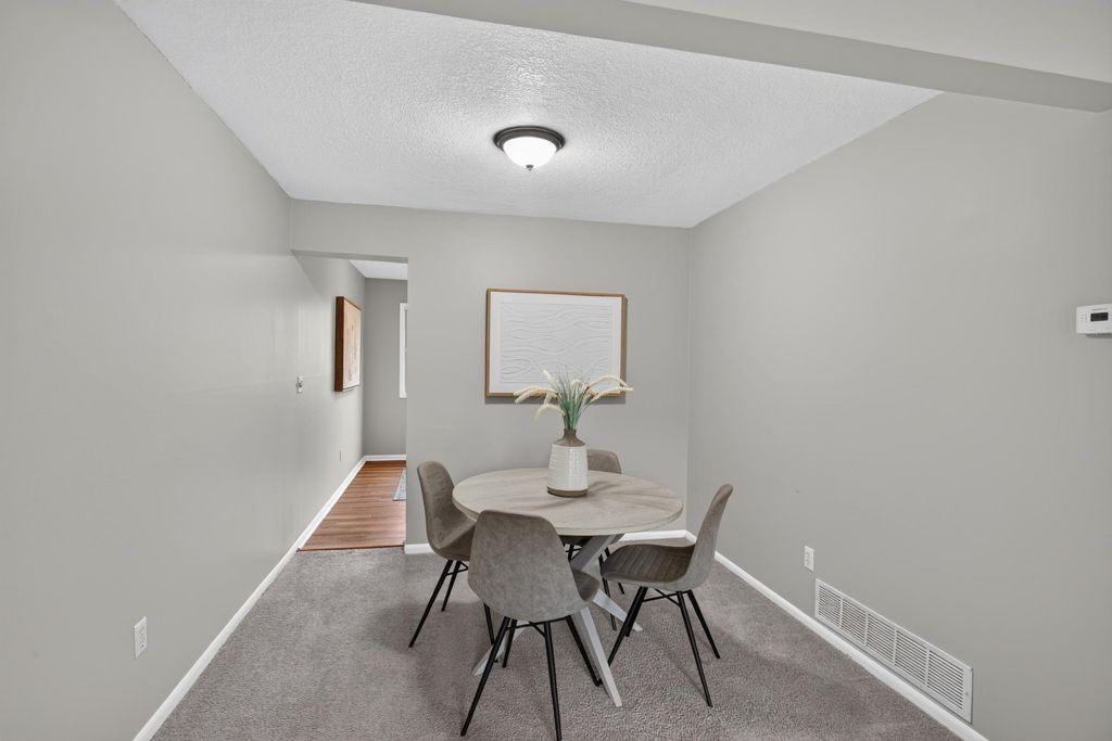 456 Dorland Court S, Maplewood, MN 55119 — photo 4